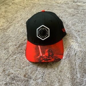 Disney Parks NewEra Star Wars:The ForceAwakens Hat